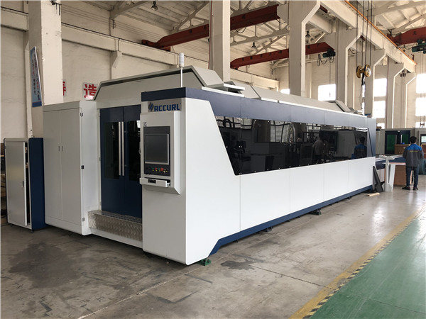 Автомат для резки лазера волокна металла cnc 2000w от фарфора для нержавеющей стали